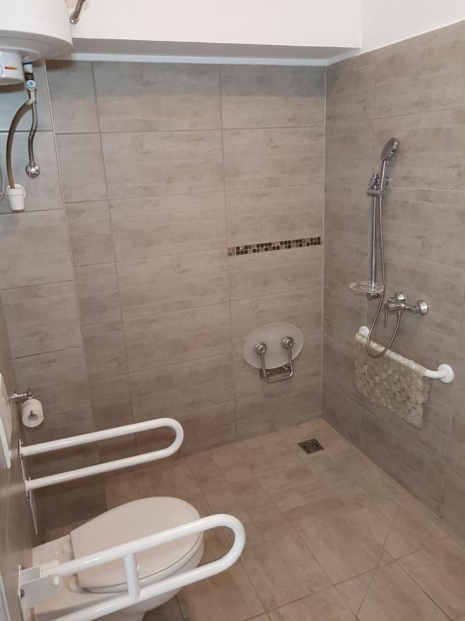 Ketbodonyi Apartments Luaran gambar