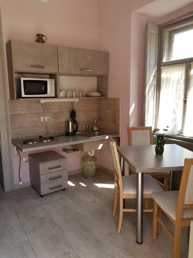 Ketbodonyi Apartments Luaran gambar
