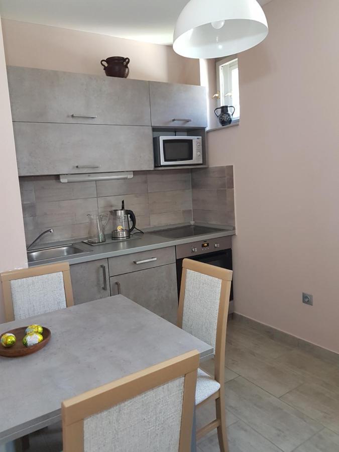 Ketbodonyi Apartments Luaran gambar